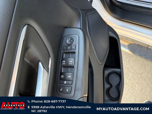 Used 2022 RAM 1500 Big Horn AWD/4WD image 8