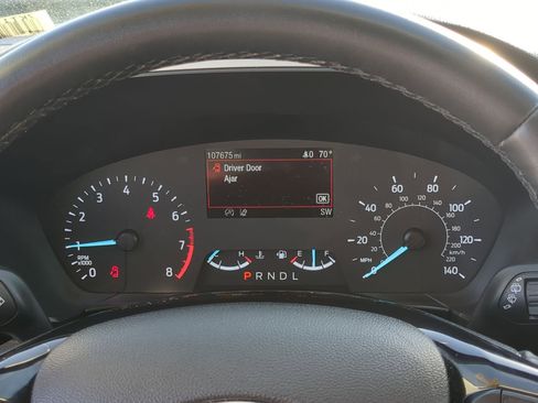 Used 2022 Ford Escape SE w/ SE Sport Appearance Package image 14