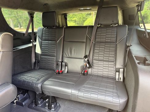 Used 2021 Cadillac Escalade ESV Sport Platinum image 15
