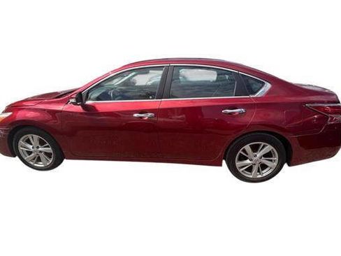 Used 2015 Nissan Altima 2.5 SL w/ Moonroof Package FWD image 2