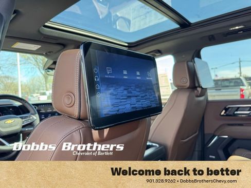 New 2026 Chevrolet Suburban High Country AWD/4WD image 31