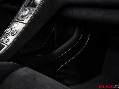 Used 2016 McLaren 675LT Spider image 42