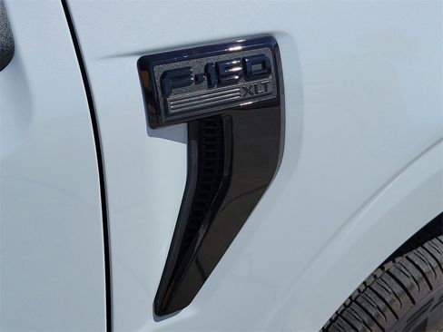 Used 2025 Ford F150 XLT w/ Equipment Group 302A MID image 8