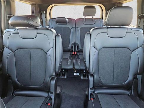 New 2025 Jeep Grand Cherokee L Altitude image 15