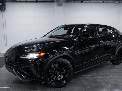 Used 2023 Lamborghini Urus S image 5