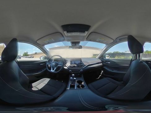 Used 2025 Nissan Altima 2.5 SV FWD image 42