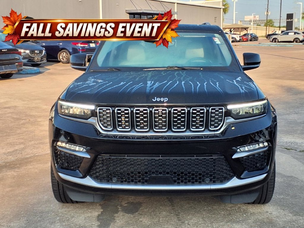Used 2022 Jeep Grand Cherokee Summit AWD/4WD image 7
