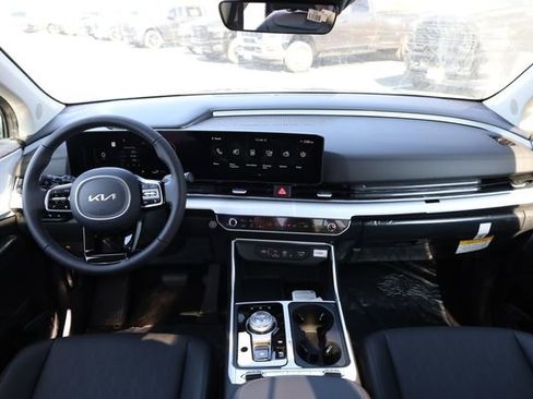 New 2026 Kia Carnival SX image 13