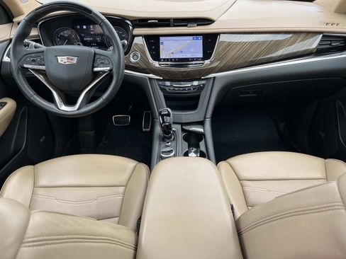 Used 2022 Cadillac XT6 Sport w/ Platinum Package image 13