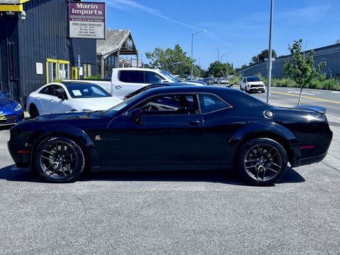 Used 2019 Dodge Challenger R/T Scat Pack w/ Widebody Package RWD image 9