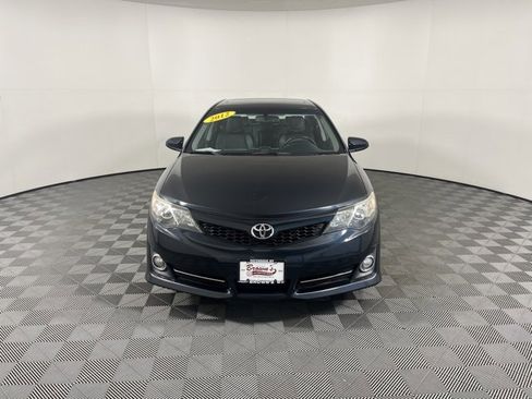 Used 2012 Toyota Camry SE image 2