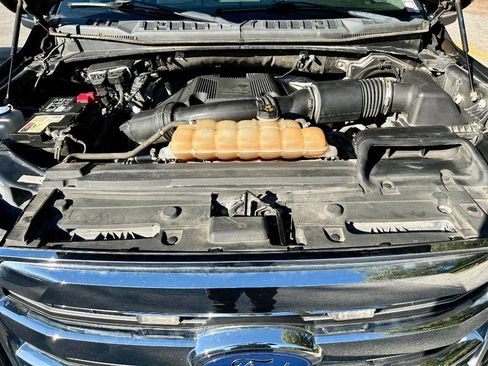 Used 2017 Ford F150 Lariat w/ Equipment Group 502A Luxury image 14