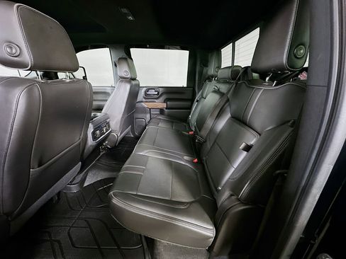 Used 2020 Chevrolet Silverado 3500 High Country w/ Technology Package image 14