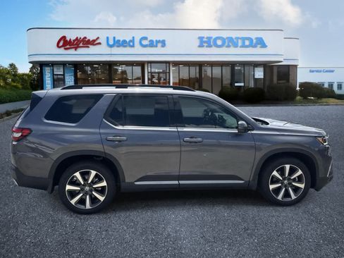 Used 2024 Honda Pilot Elite image 6