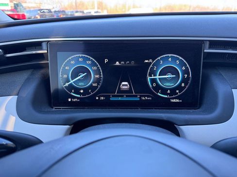 Used 2022 Hyundai Tucson Limited image 9