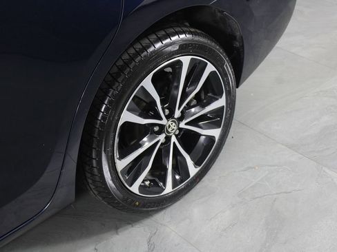 Used 2018 Toyota Corolla SE image 12