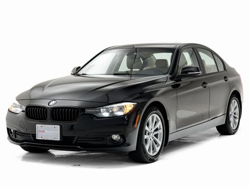 Used 2016 BMW 320i xDrive 320i xDrive image 31