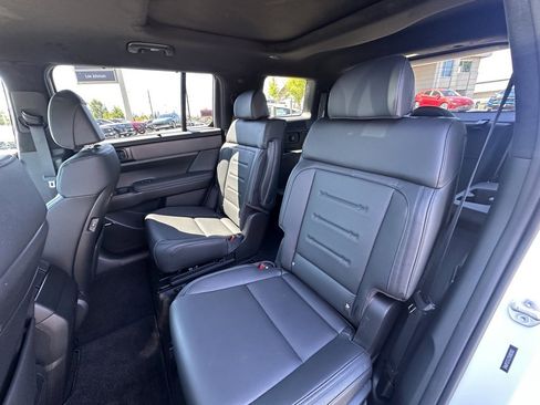 Used 2025 Hyundai Santa Fe Calligraphy image 26