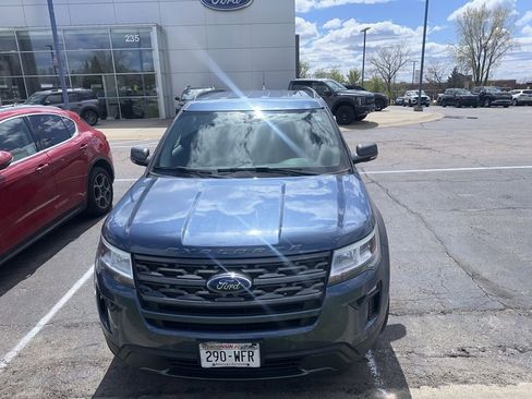 Used 2019 Ford Explorer XLT w/ Equipment Group 202A AWD/4WD image 2