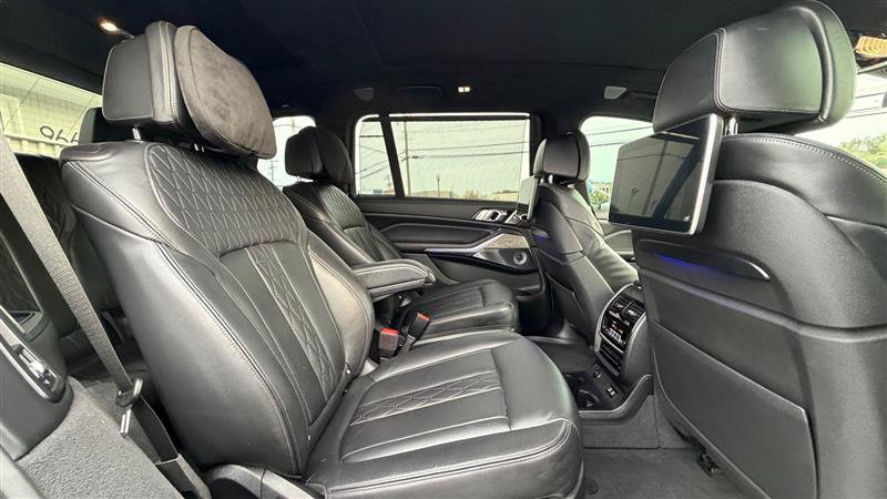 Used 2019 BMW X7 xDrive50i w/ Dynamic Handling Package AWD/4WD image 43