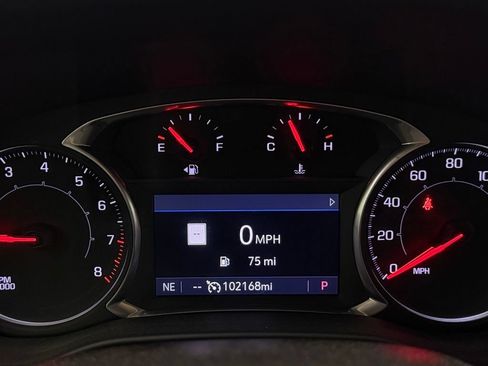 Used 2020 GMC Acadia SLT FWD image 22