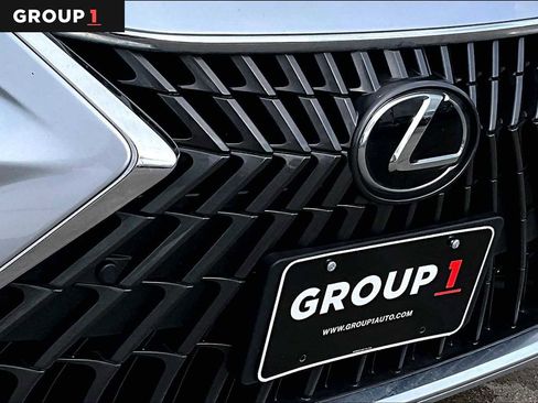 Used 2025 Lexus ES 300h w/ Premium Package image 26