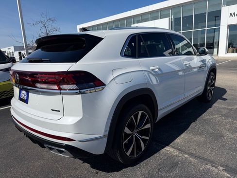 Used 2025 Volkswagen Atlas Cross Sport SEL Premium R-Line AWD/4WD image 6