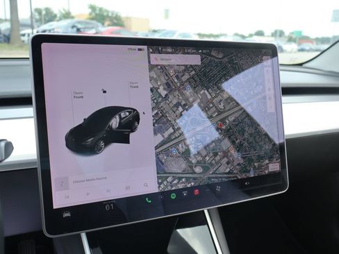 Used 2020 Tesla Model 3 Long Range AWD/4WD image 32