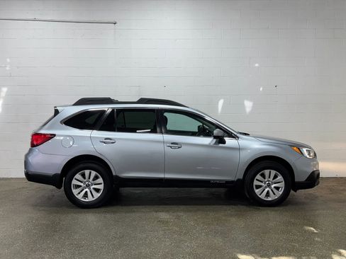 Used 2016 Subaru Outback 2.5i Premium w/ Protection Package #1 AWD/4WD image 2
