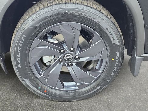 New 2026 Nissan Rogue SV w/ Cold Weather Package FWD image 30