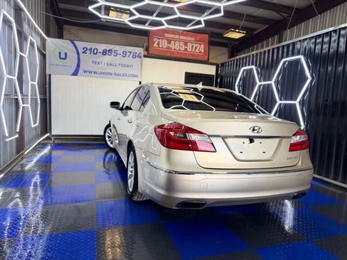 Used 2012 Hyundai Genesis 3.8 image 23