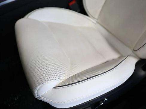 Used 2022 Tesla Model X Plaid AWD/4WD image 28