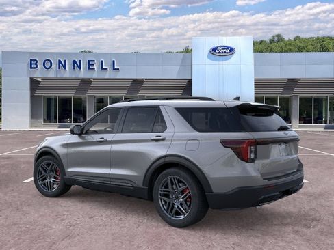 New 2026 Ford Explorer ST-Line w/ ST-Line Street Pack AWD/4WD image 4