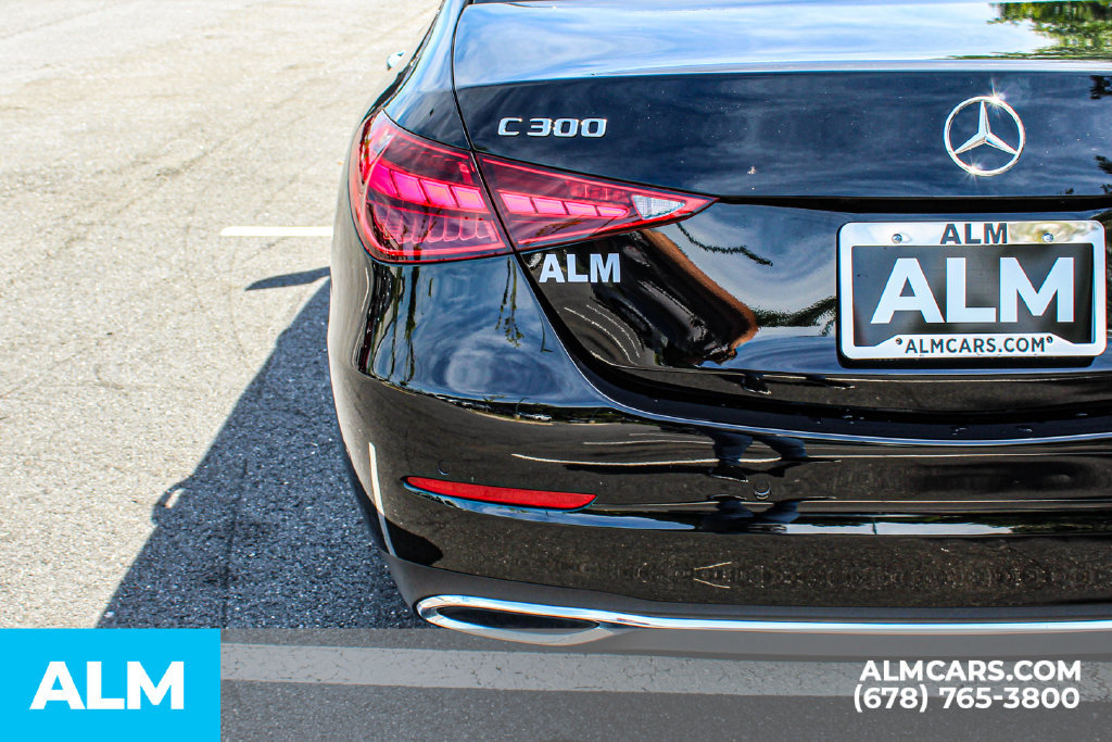 Used 2025 Mercedes-Benz C 300 Sedan image 11