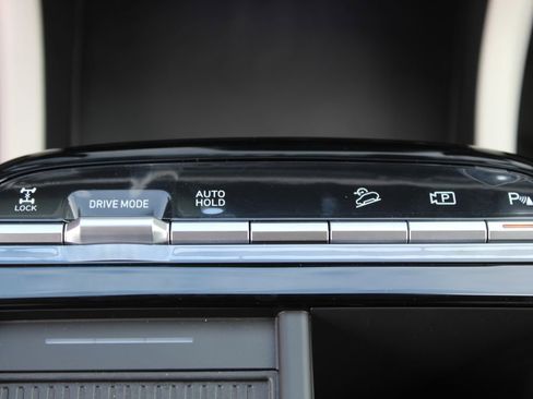 New 2026 Hyundai Tucson Limited image 22