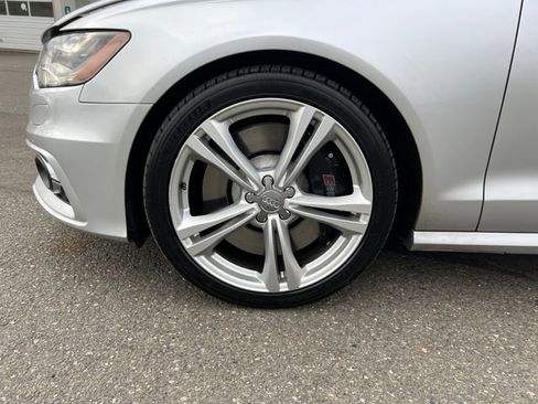 Used 2013 Audi S6 Prestige w/ Innovation Pkg image 29