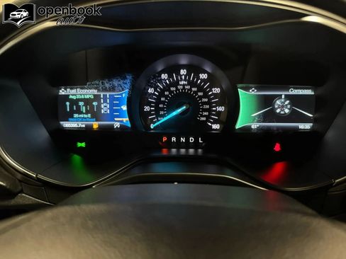 Used 2020 Ford Fusion SE image 11