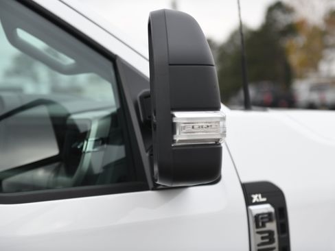 New 2026 Ford F350 XL image 5