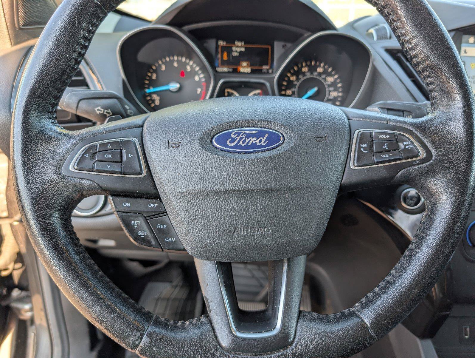 Used 2017 Ford Escape Titanium AWD/4WD image 26