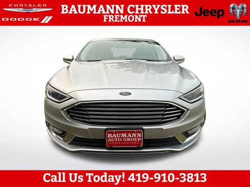 Used 2017 Ford Fusion SE FWD image 8