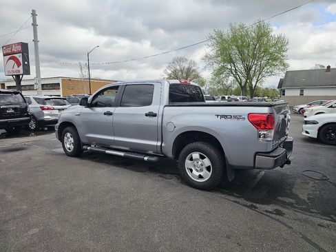Used 2011 Toyota Tundra 4x4 CrewMax w/ TRD Off-Road Pkg image 7