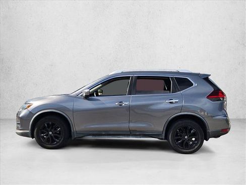 Used 2018 Nissan Rogue SV FWD image 5