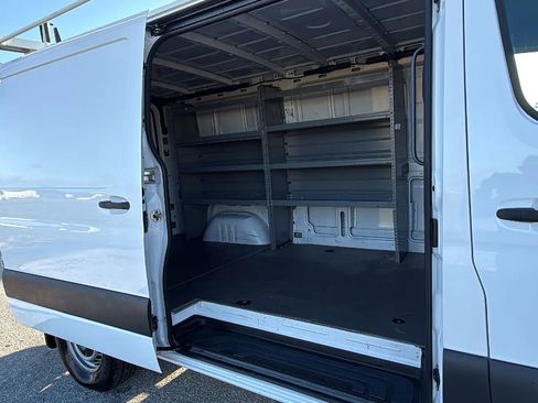 Used 2020 Mercedes-Benz Sprinter 1500 w/ Driver Convenience Package image 22