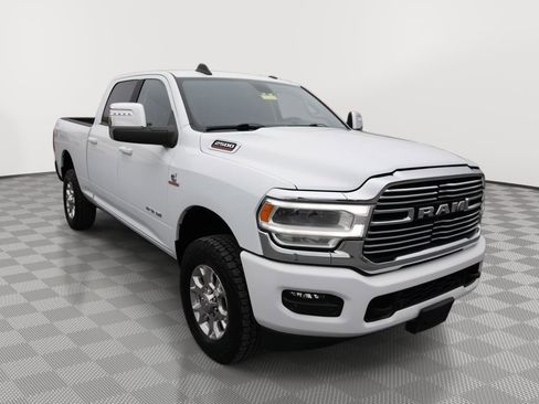Used 2024 RAM 2500 Laramie AWD/4WD image 3