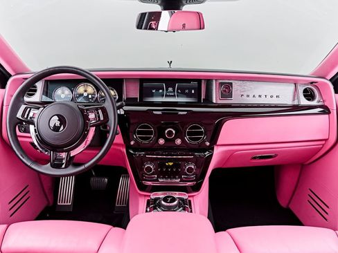 Used 2024 Rolls-Royce Phantom Sedan w/ The Phantom Package RWD image 62