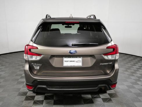 Used 2019 Subaru Forester Premium w/ All-Weather Package AWD/4WD image 27