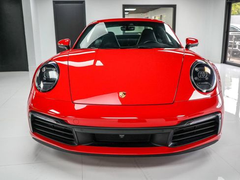 Used 2024 Porsche 911 Carrera image 8