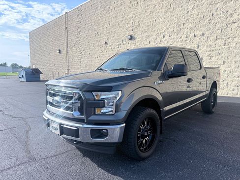 Used 2017 Ford F150 XLT AWD/4WD image 1