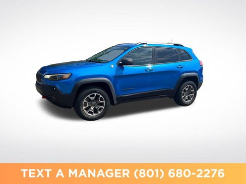 Used 2021 Jeep Cherokee Trailhawk w/ Comfort/Convenience Group AWD/4WD image 1