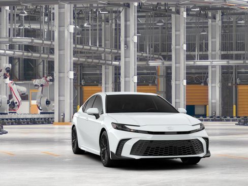 New 2026 Toyota Camry Hybrid AWD/4WD image 18
